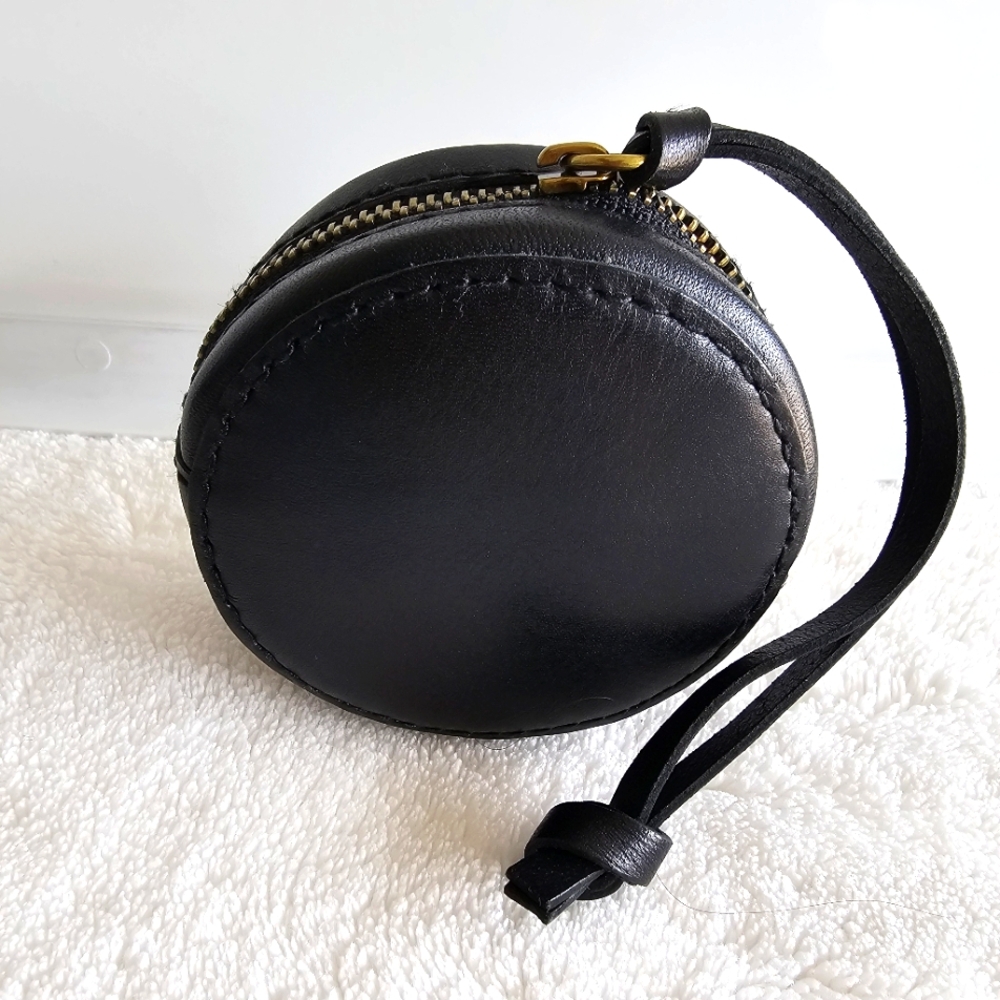 Madewell Round Leather Earbud/Purse Wristlet